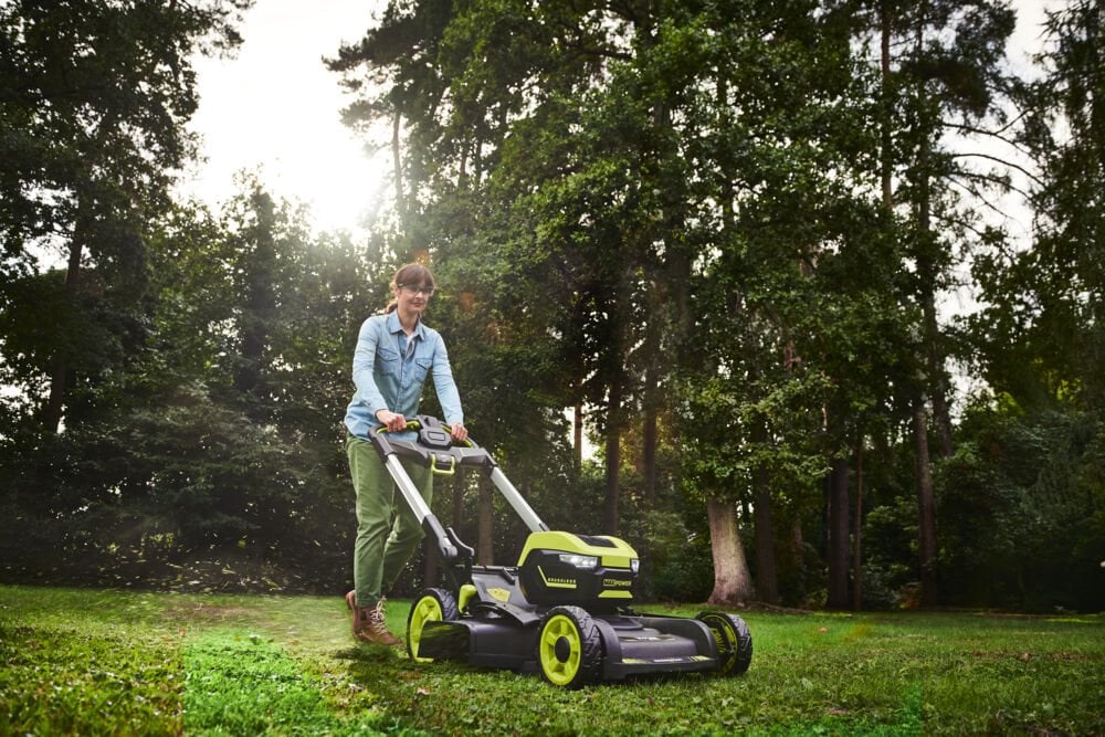 Kosiarka akumulatorowa z napędem, bezszczotkowa MAX POWER 36V, 6.0 Ah z ładowarką, szerokość koszenia 53 cm