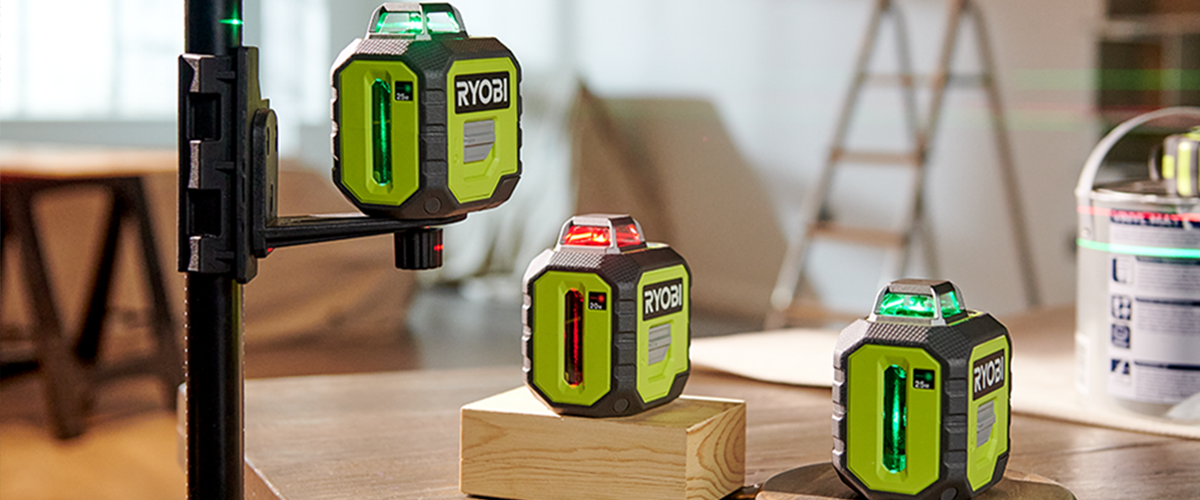 Nieuwe RYOBI® 360° Lijn Lasers met groene lassertechnologie voor vebeterde zichtbaarheid op elke muur.