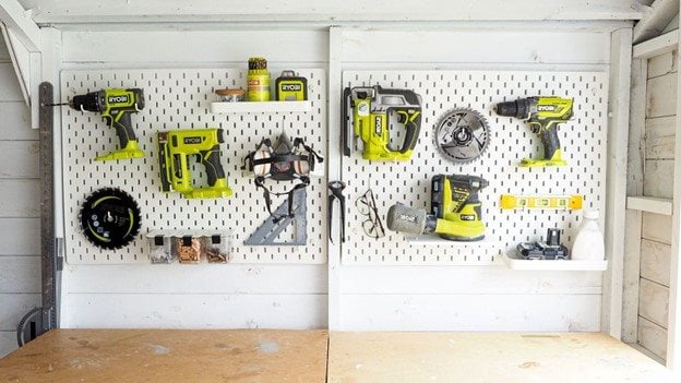 POWER TOOLS FOR BEGINNERS: WHAT 3 TOOLS DO I NEED TO GET STARTED?