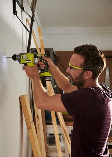 Tegels verwijderen met een boorhamer: zo doe je dat