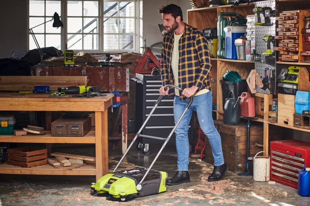 Poznejte široké využití zahradního  zametacího stroje 