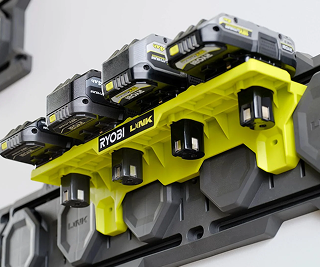 Comment stocker les batteries de vos outils de jardin et électroportatifs ?