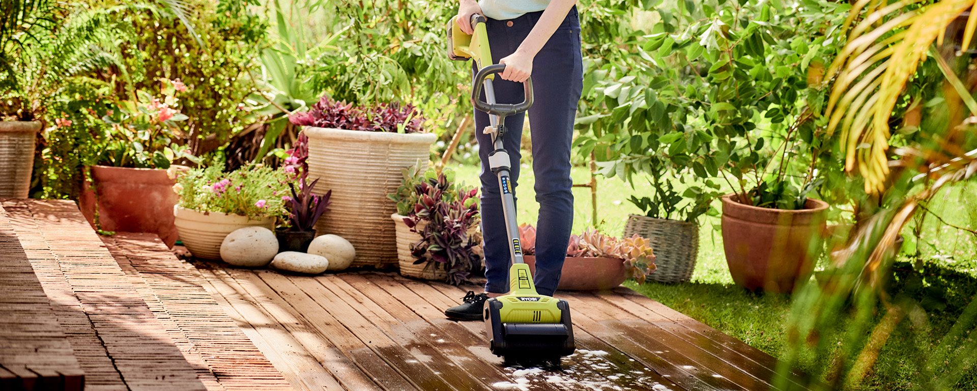 Comment nettoyer des dalles de terrasse ?