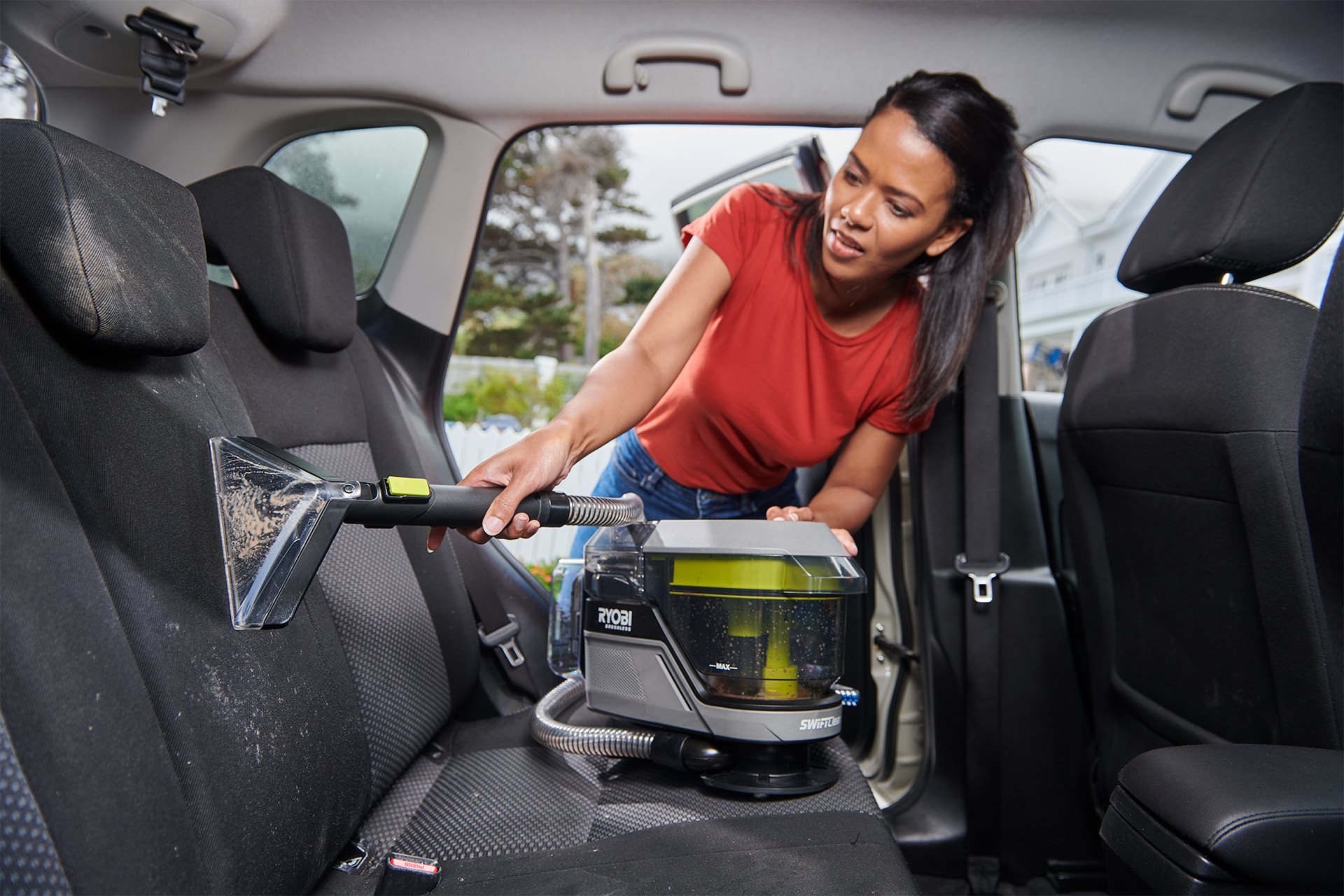 ¿Cómo limpiar tu coche después de las vacaciones?