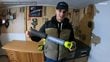 Lampa warsztatowa 2-panelowa 850 Lm 18V ONE+_youtube_video_14