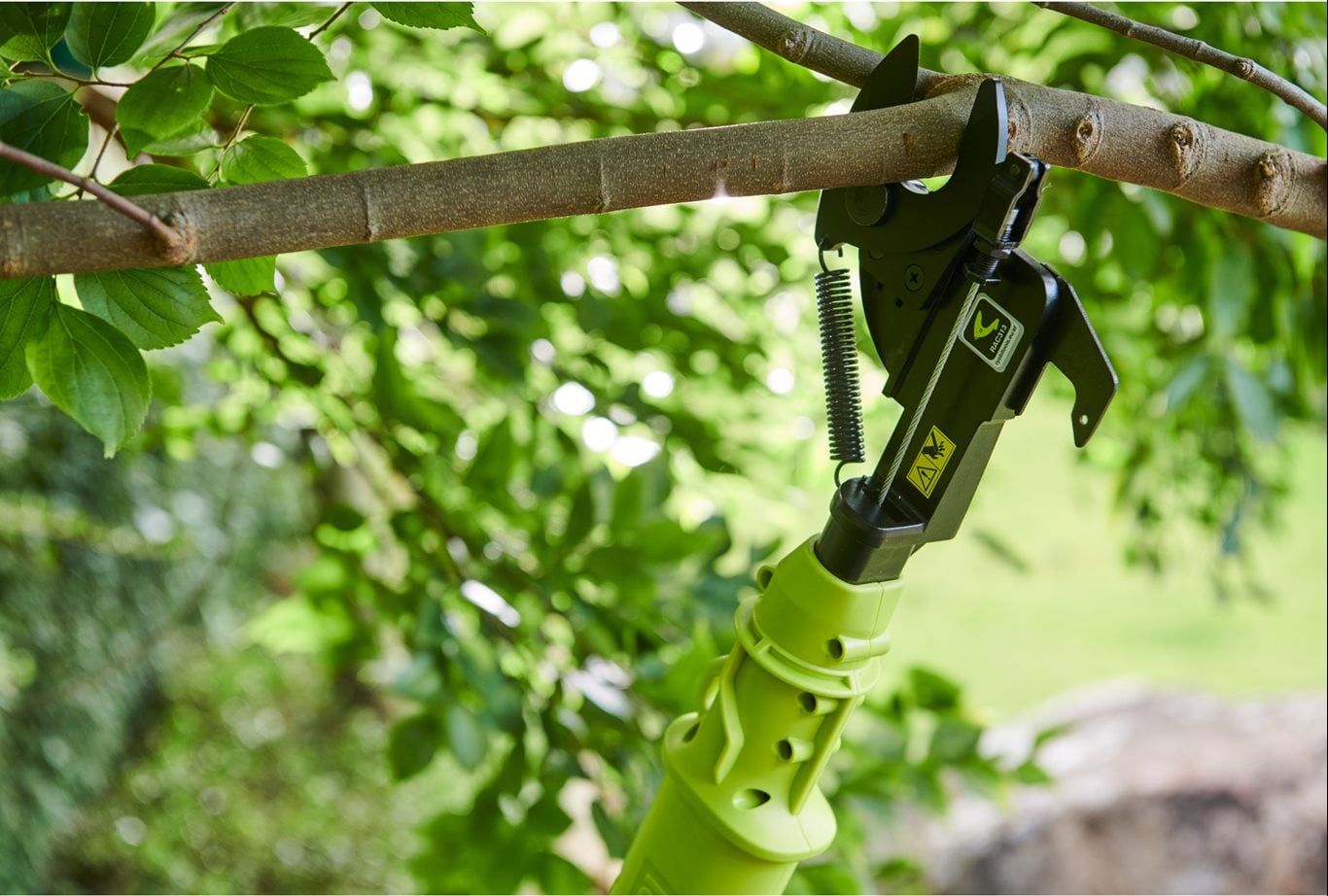 Trees Lopper Robby Cordless Tree Pruner | Tree Lopper | RYOBI 18V ONE+™ OLP1832BX