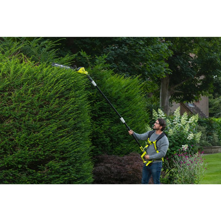 RYOBI 18V OnePlus Brushless Hedge Trimmer – Linea – 45 cm – 1 x 2.0 Ah  Battery – 1 x Charger – RY18HT45A-120