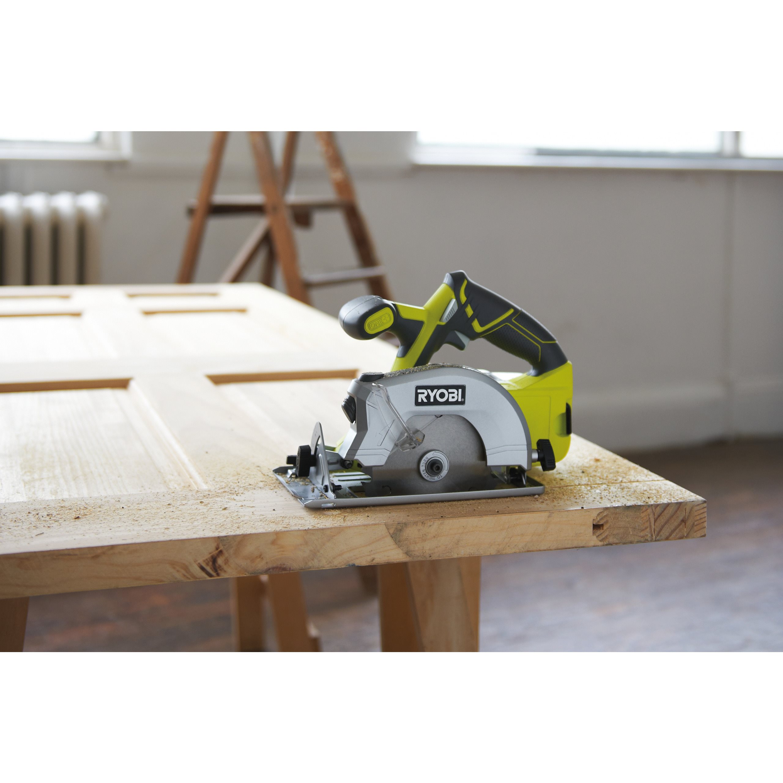 18V ONE+™ diskinis pjūklas | Ryobi