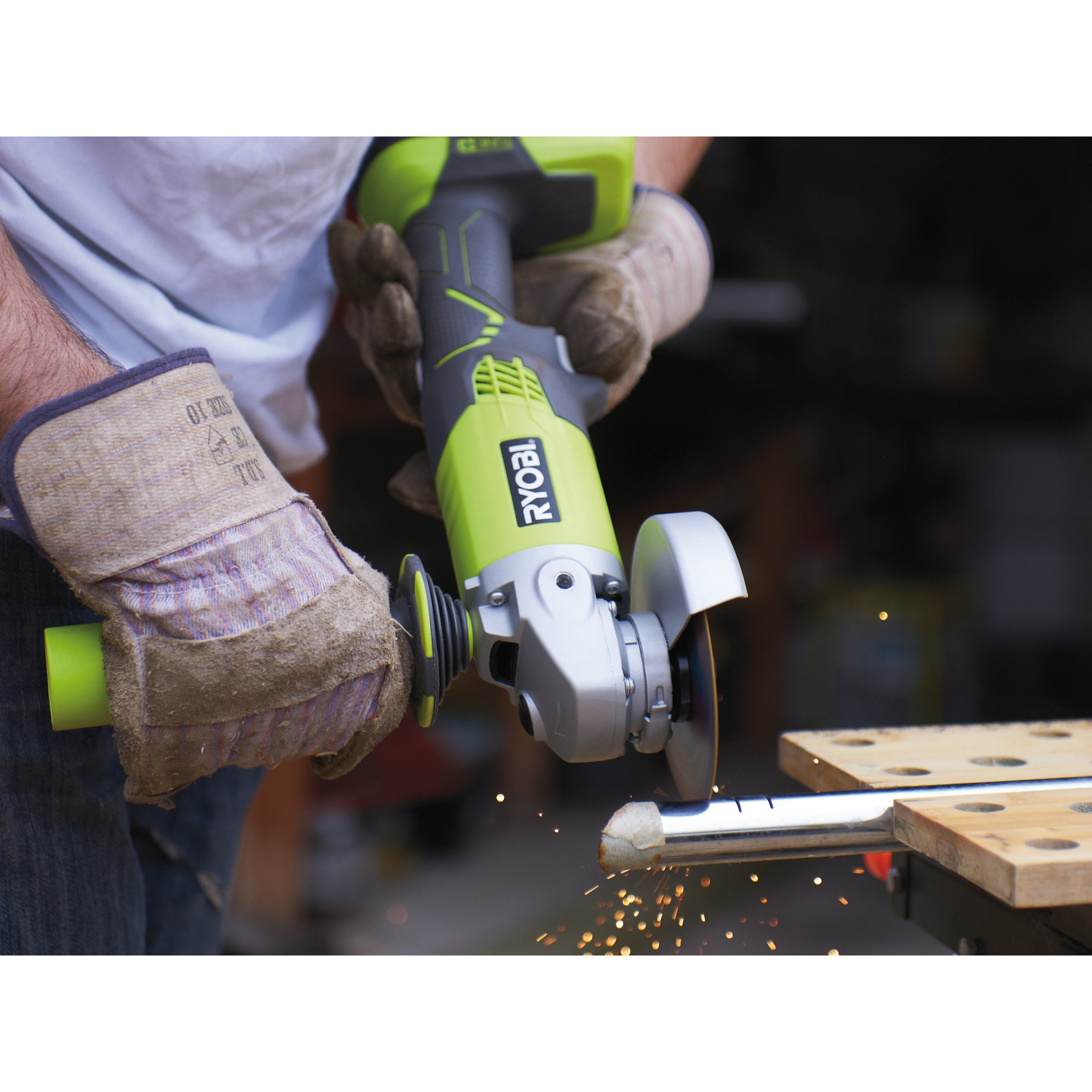 Cordless Angle Grinder Starter Kit RYOBI 18V ONE R18AG 140S