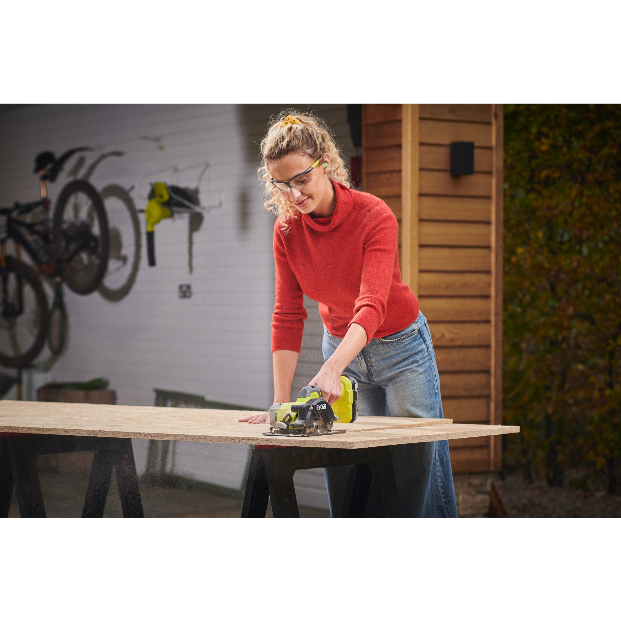  Man RAYS セット 18V ONE+™ 115 mm diskinis pjūklas | Ryobi