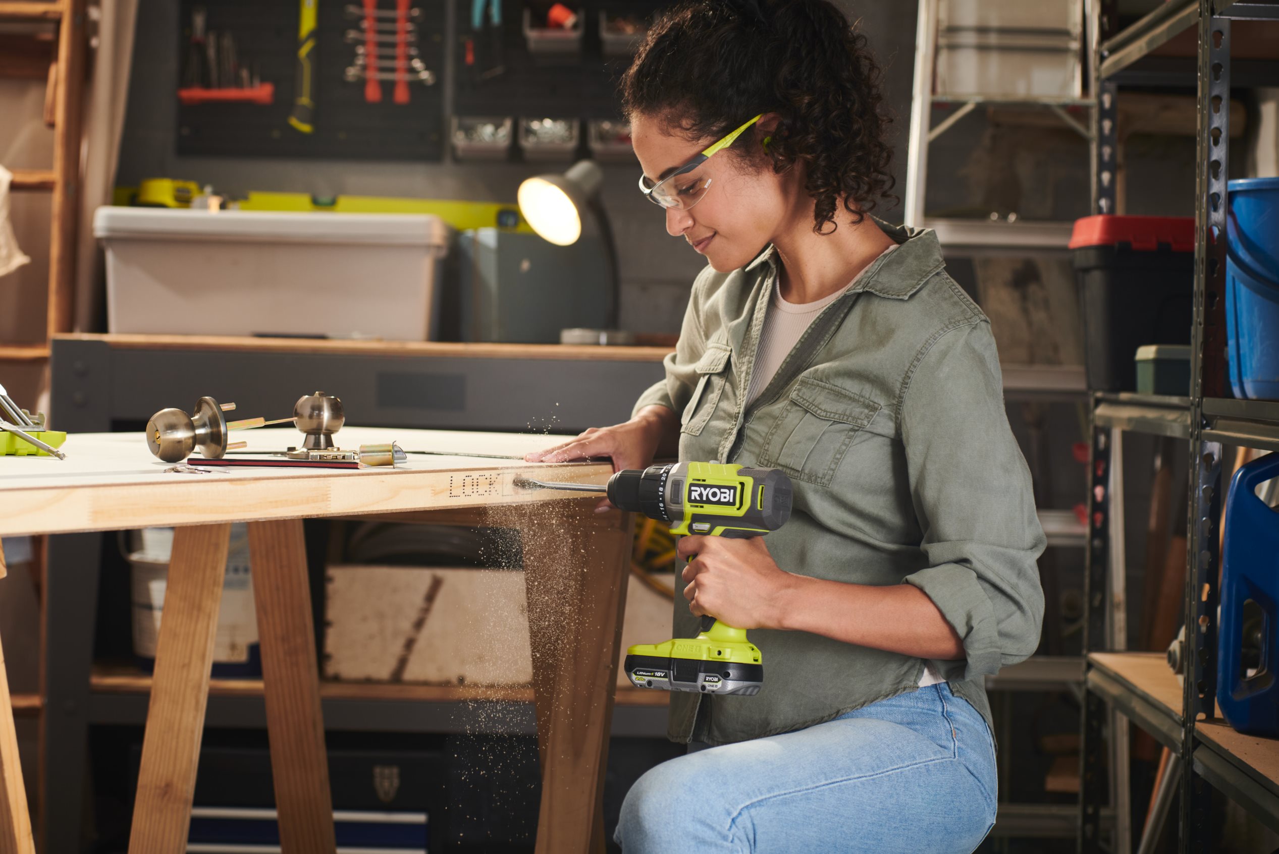 Perceuse-visseuse d'angle RYOBI 18V OnePlus sans batterie ni chargeur RAD1801M | Leroy Merlin Perceuse-visseuse d'angle RYOBI 18V OnePlus sans batterie ni chargeur RAD1801M | Leroy Merlin