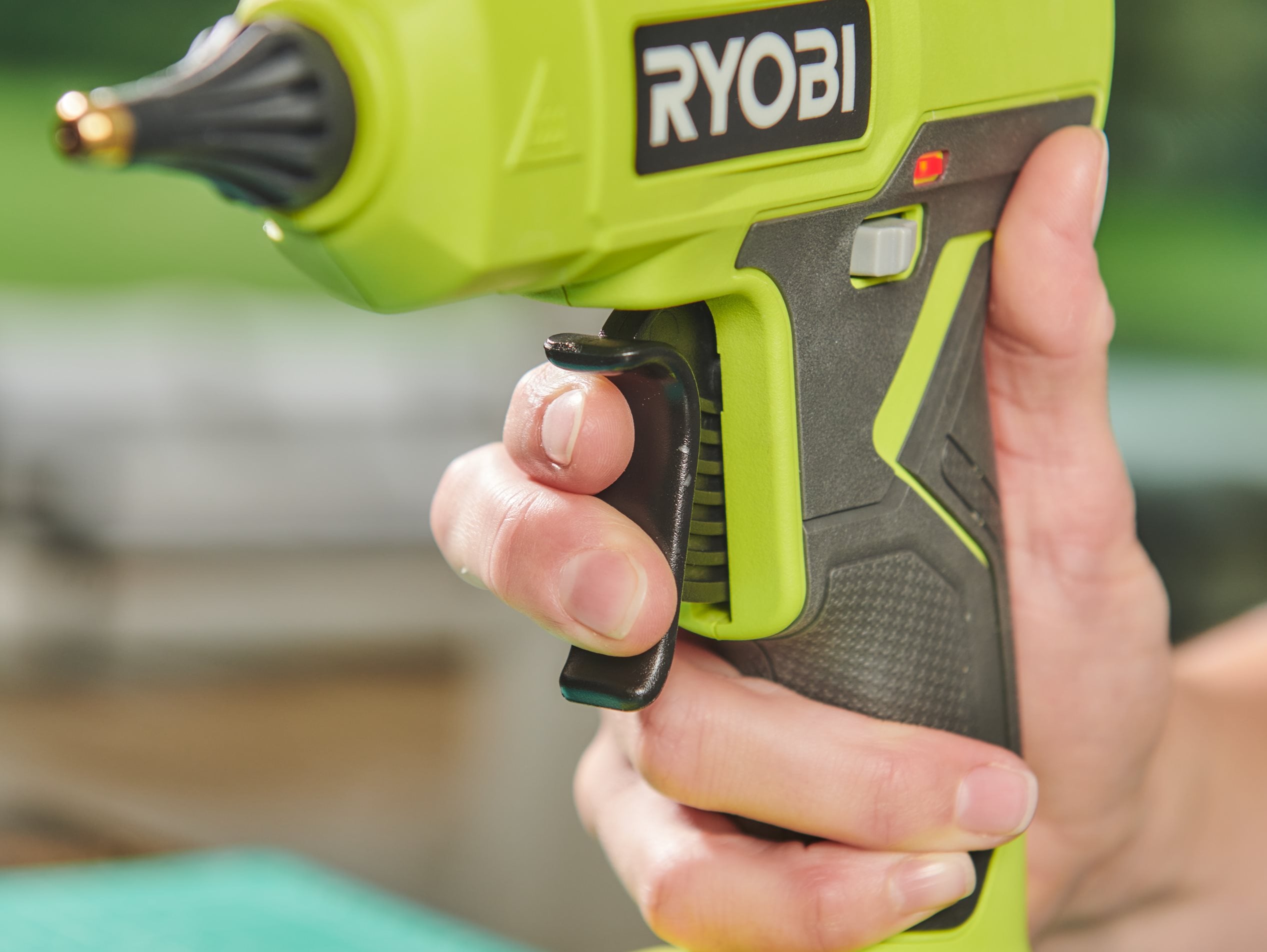 Pulvérisateur de peinture pour batterie Ryobi 18 V, Martinique Pulvérisateur de peinture pour batterie Ryobi 18 V, Martinique