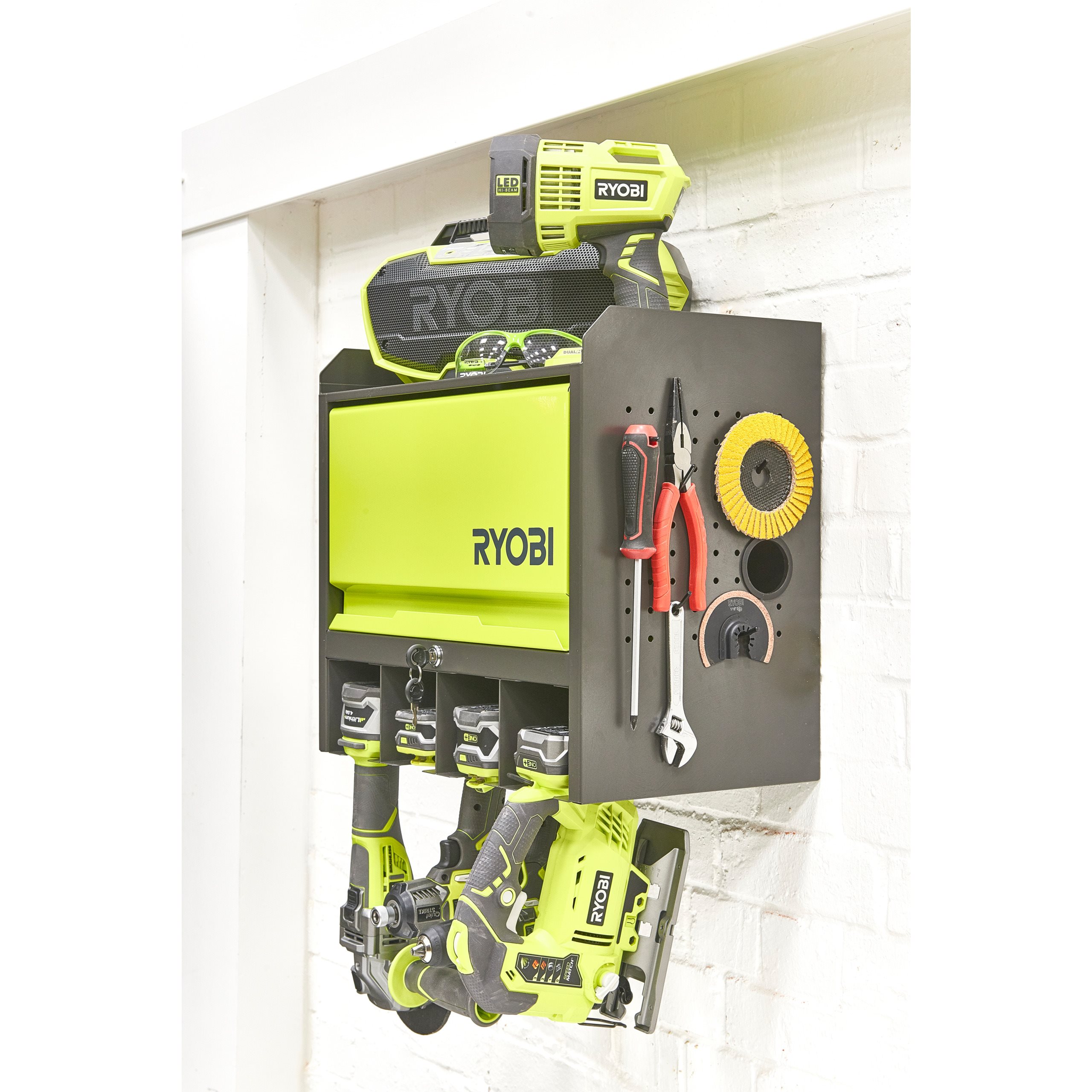 RYOB - Etagère murale 430 x 483 x 282 mm - charge max. : 150 kg - 1 RYOB - Etagère murale 430 x 483 x 282 mm - charge max. : 150 kg - 1
