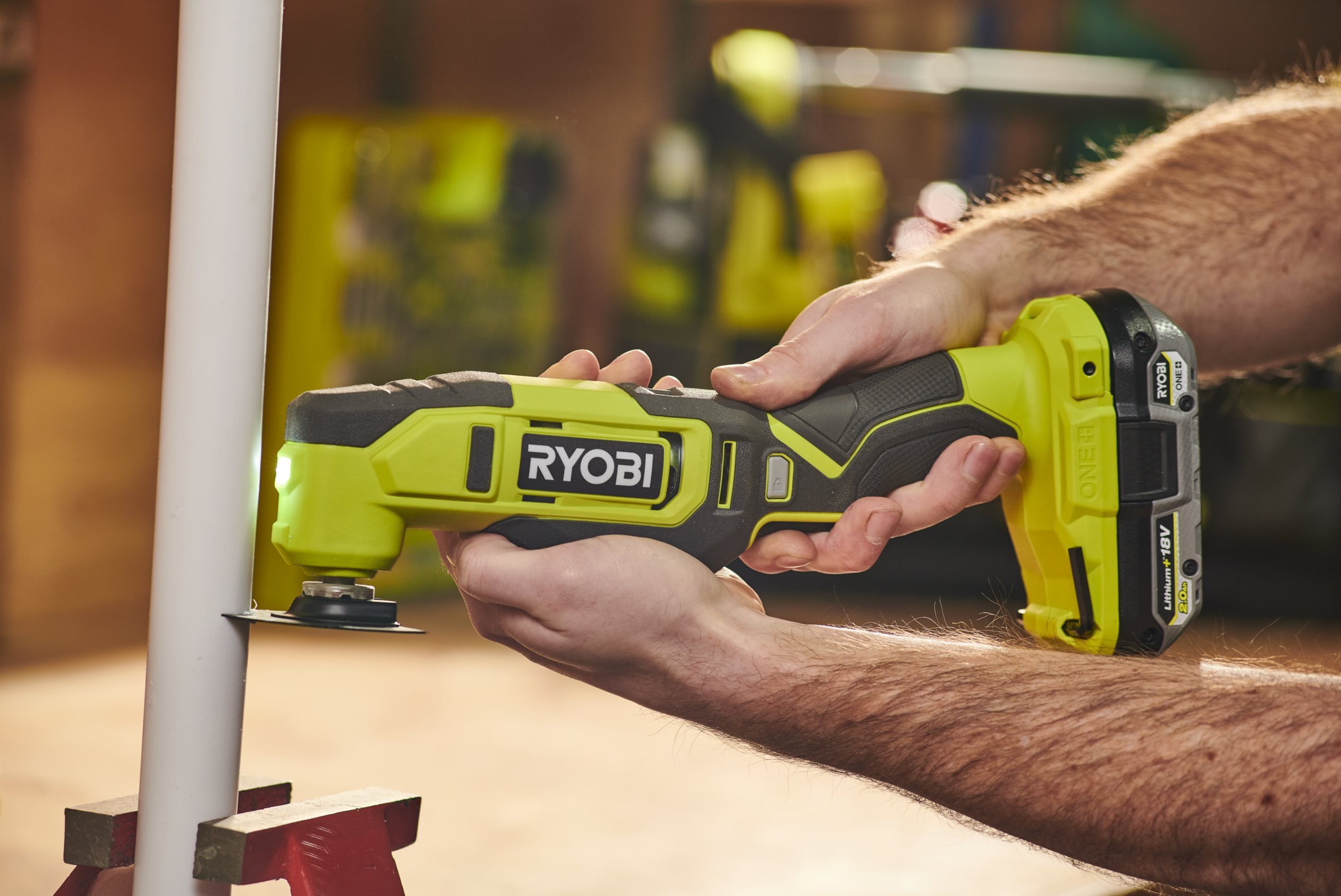 Ryobi Utensile Multifunzione 18V ONE+ - Taglia, Leviga E Rifinisci Con Velocità Variabile - Foto 4
