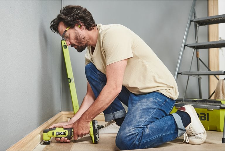 Multi-Tool Starter Kit | RYOBI | RMT18-1C20GL