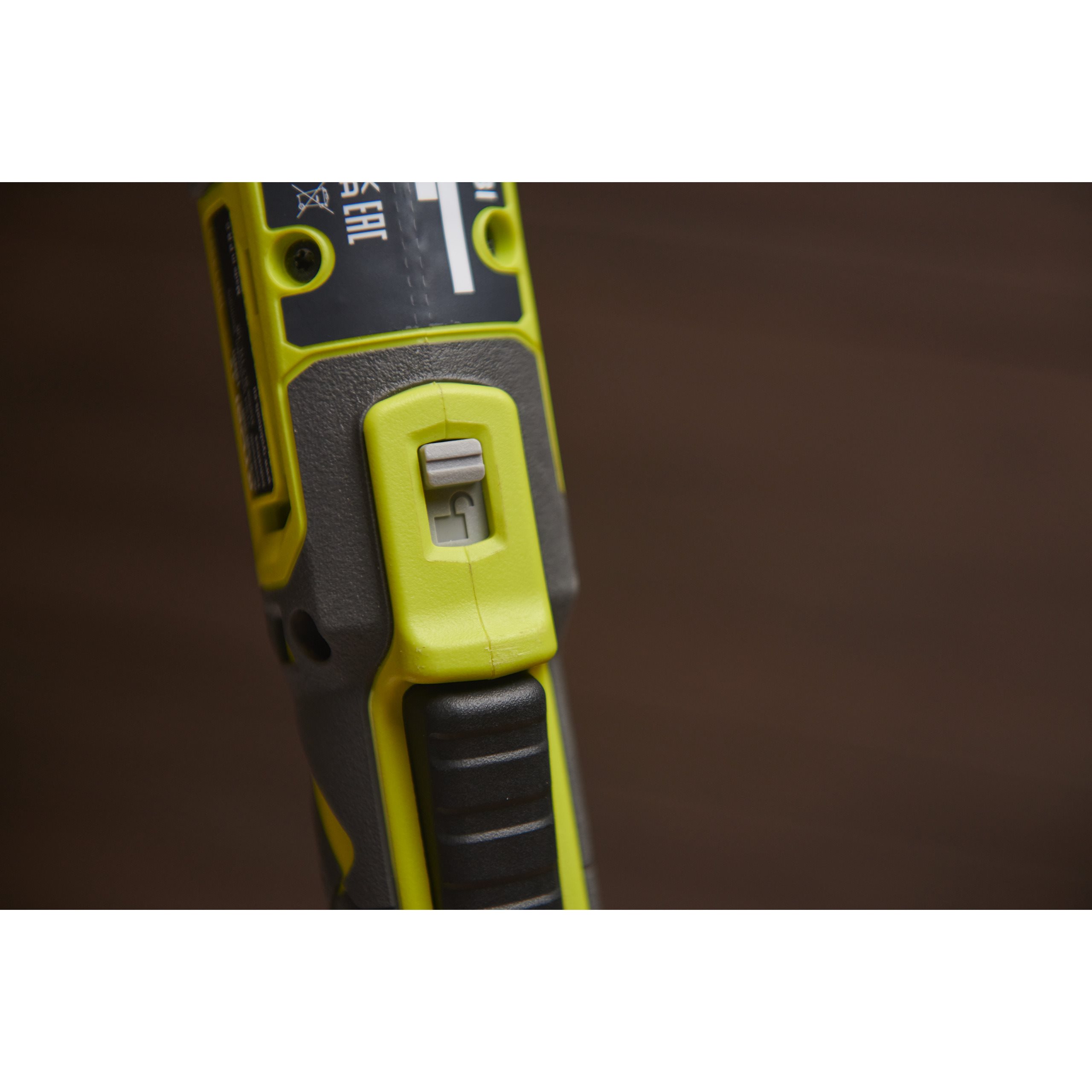 Ryobi RR14W4-120G Tournevis à cliquet 6,35 mm 4 V USB batterie lithium 1x2,0 Ah
