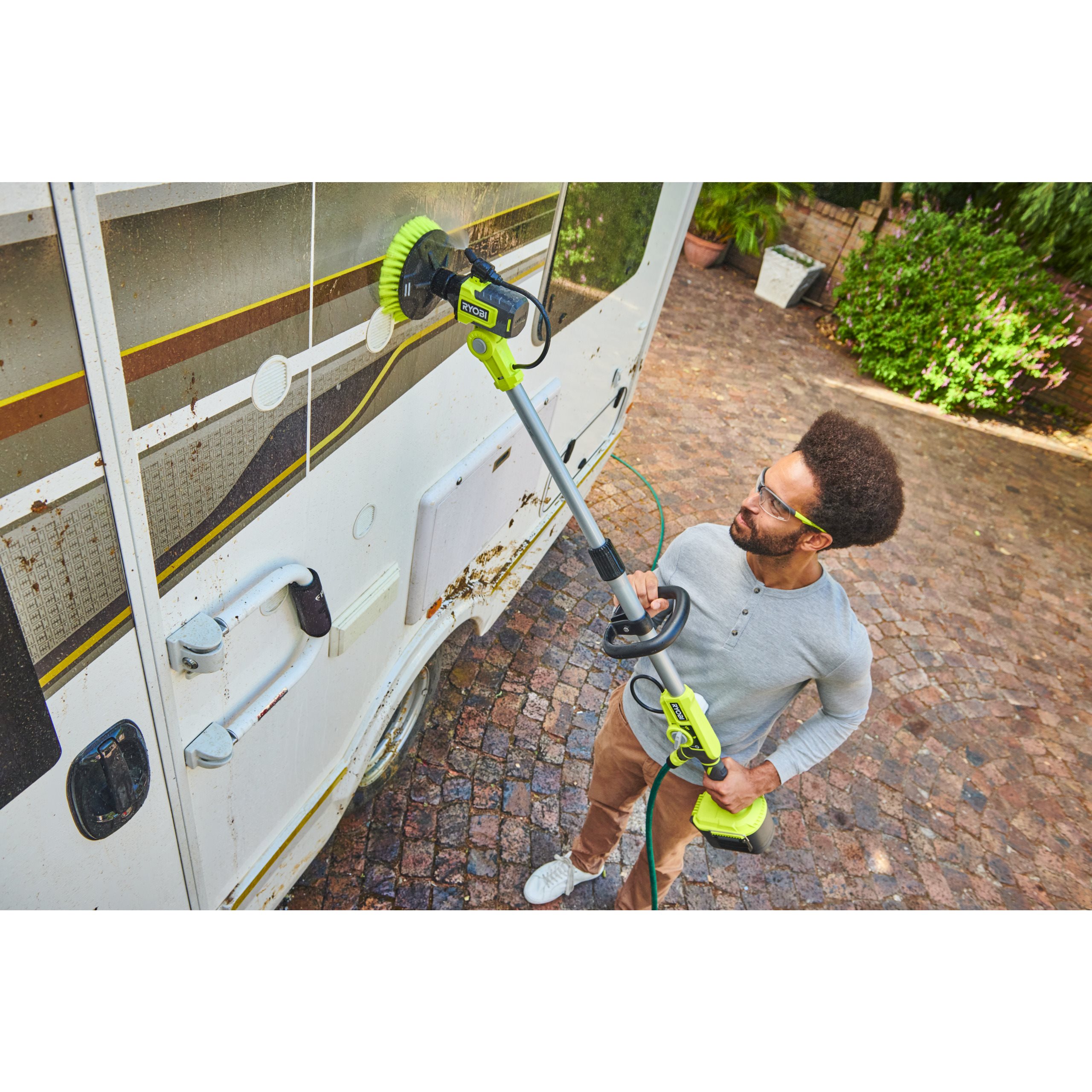 18V ONE+™Telescopic Scrubber (1x 2.0Ah)