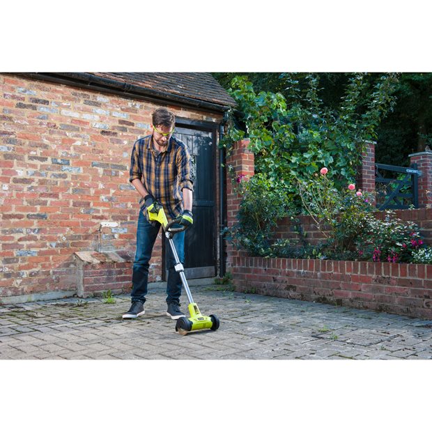 Patio Cleaner with Wire Brush Cordless Ryobi RY18PCA120