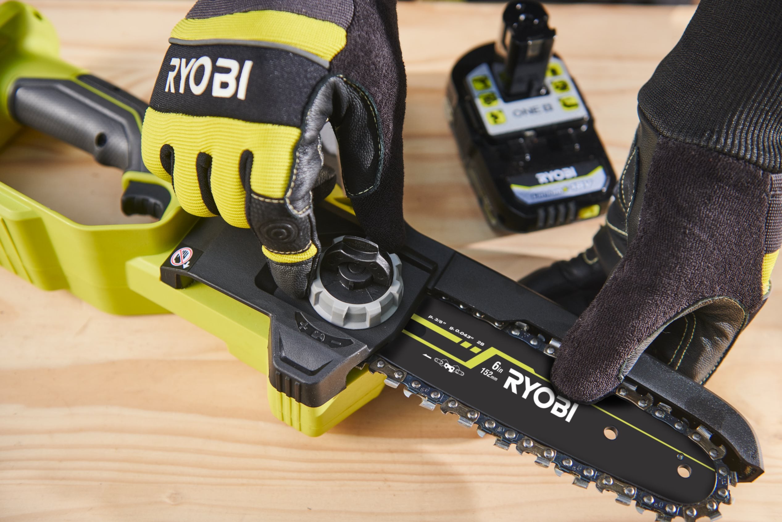 18V ONE+ 15cm Cordless Pruning Saw (1 x 2.0Ah) | RYOBI | RY18PS15A-120