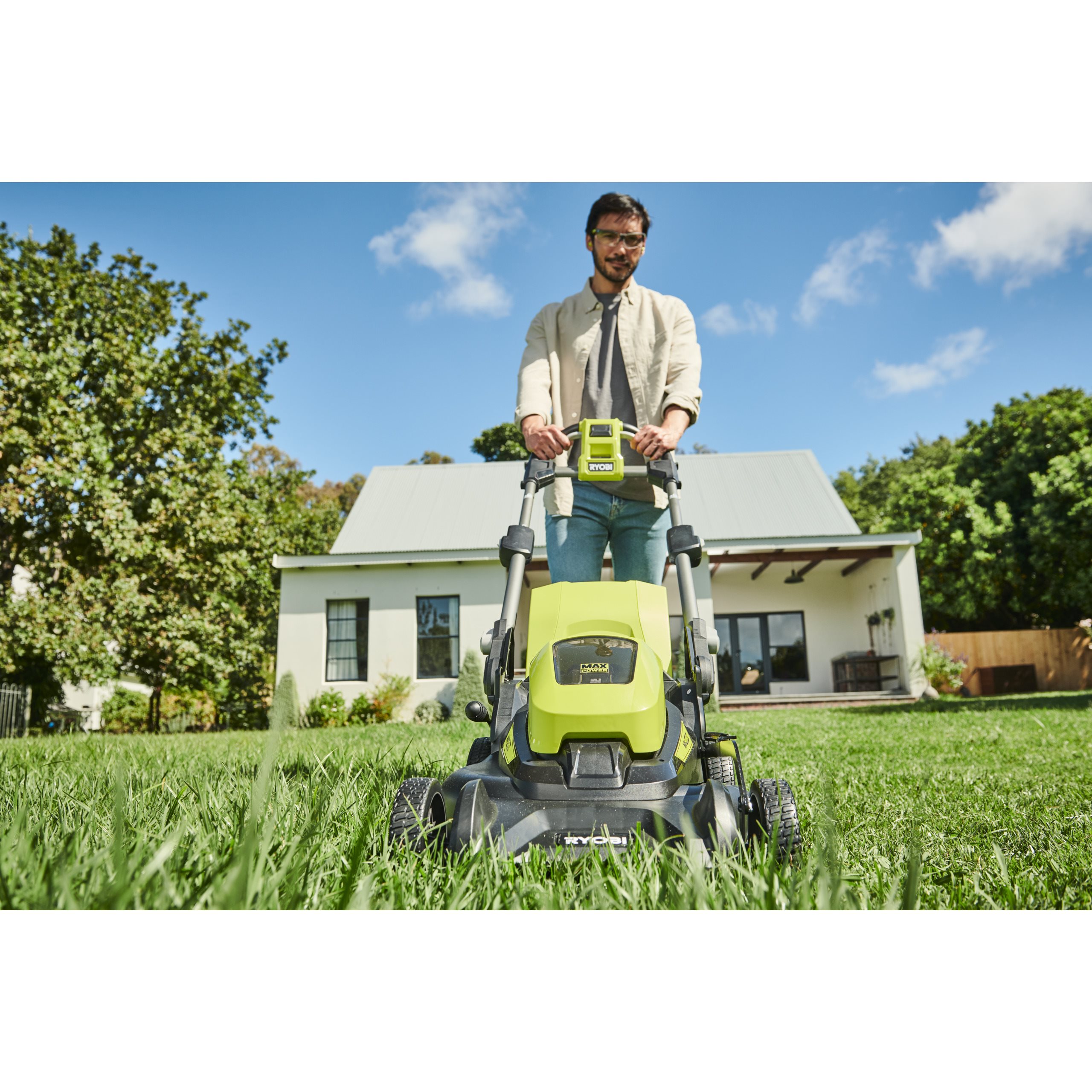 Ryobi lawn deals mower grass catcher