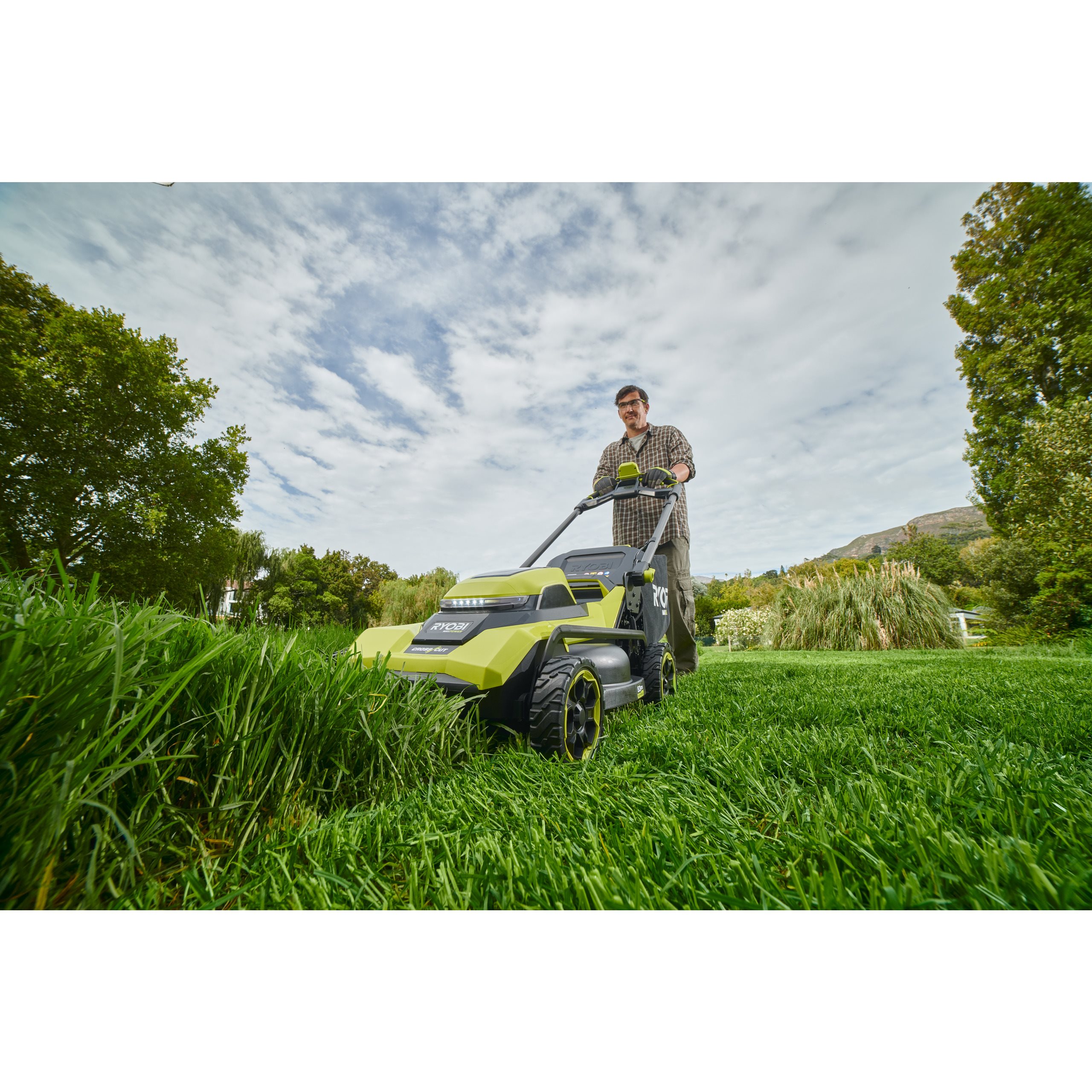 MAX POWER 36V 53 cm Zelfrijdende Accu Grasmaaier | RYOBI